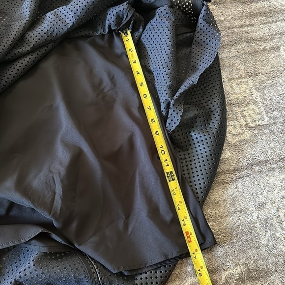 NWT Club Monaco Huette Faux Leather Perforated Midi Skirt Jupe Soot Black - Picture 9 of 10